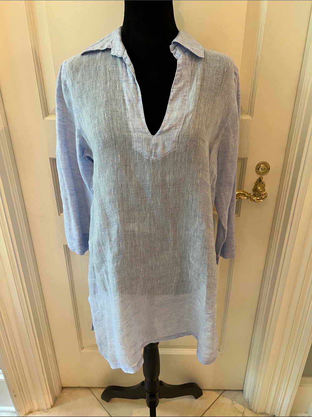 Light Blue Linen Tunic Top with V-Neck Collar